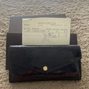 Louis Vuitton Sarah monogram Vernis Amarante wallet